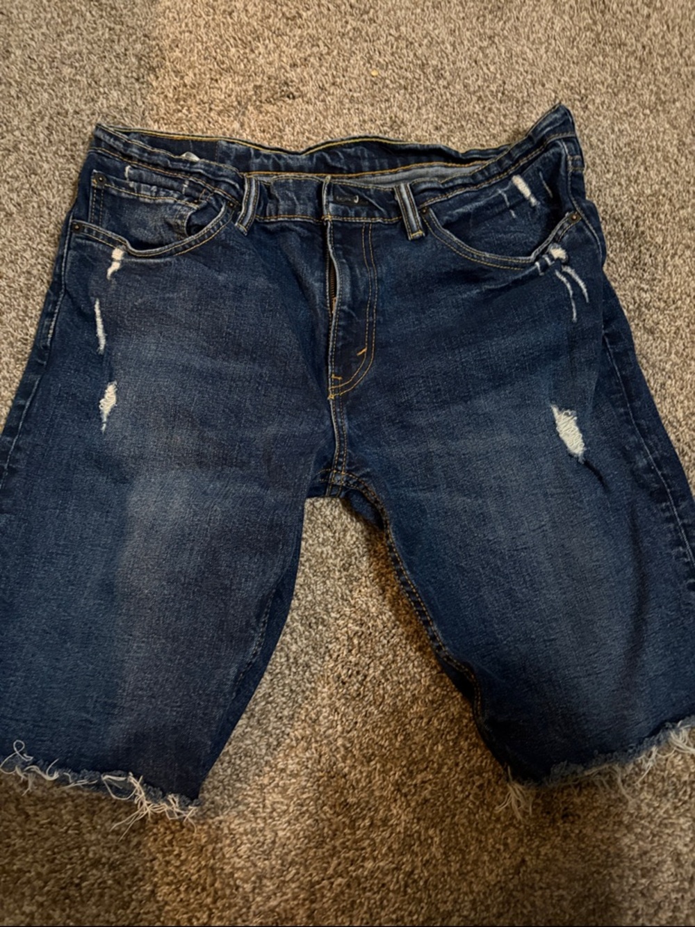 Levi's Men's Dark Blue Cutoff Denim Shorts with Back Patch - Picture 2 of 3